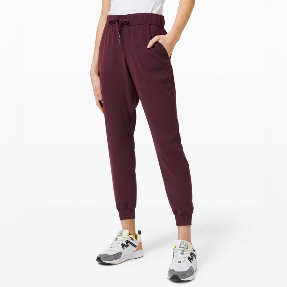 NWT Lululemon On the Fly Woven Jogger